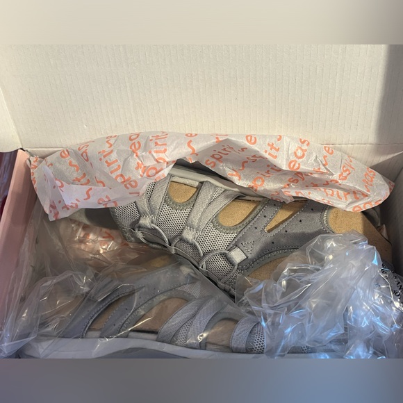 Easy Spirit Womens Spark 2 Gray Mesh Ankle Strap Slingback Sandals Shoes NIB 9 - Picture 4 of 5